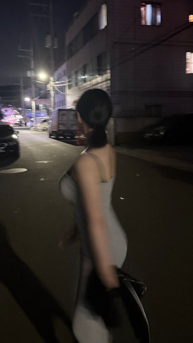 vjqeho's tweet photo. 00 조한나
특징 : 생긴대로 놈
ㄲㅍ : 훌륭한 얼굴에 더 훌륭한 ㅈㅌ

#지인상납 #지인능욕 #지상 #지인박제 #지박 https://t.co/d4vIQOYFXd