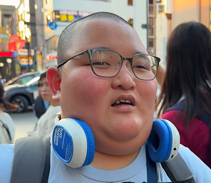 Jrpbfr's tweet photo. @Kintsugish @Piodass1525 @truecels @kiffian2 arrrte de parler chinois petit pd, dit moi t'habite ou pour qu'on se voit dans la vrai vie,🤣🤣🤣🤣🤣 https://t.co/aqm6odVklc