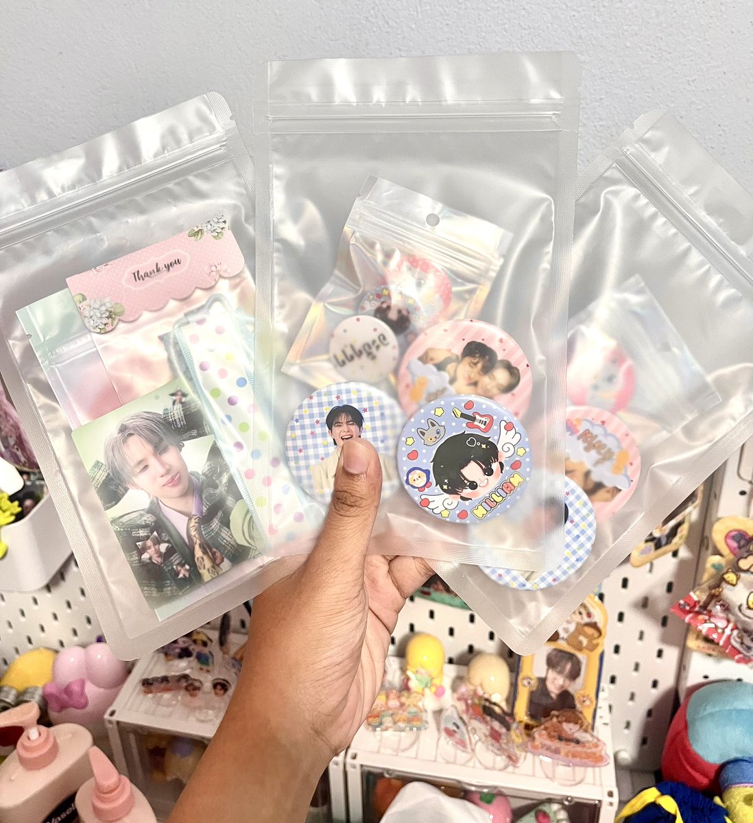 RUNG_GG29's tweet photo. 🍅 แจก giveaway 3 เซต🐶

#LYKNReflexionConcert
#LYKN 

🍀 ขอคนสะดวกออกค่าส่งนะค่าบ 😊🙏🏻

🌻กติกา รี+เฟบ เม้นเล่าหน่อยว่าโดนLYKN ตกยังไง เราอยากอ่านค่าบ😊 https://t.co/SSrE9gsYrY
