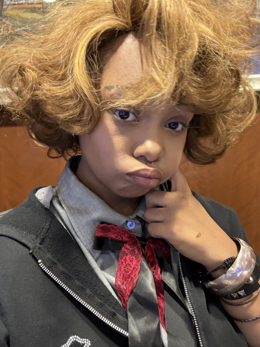 itzanorababy's tweet photo. @mathkid26 send it all to your new light skin goddess 💋🌀🌀 https://t.co/QuseMq02sU