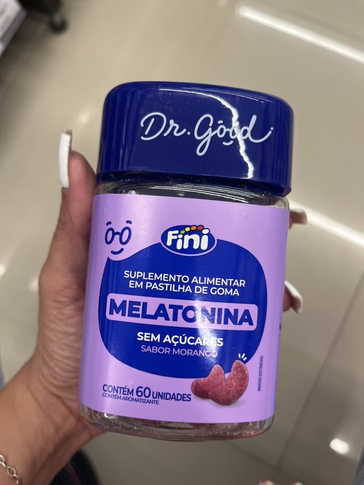 Anaaloverss's tweet photo. juro por tudo essa gominha é perfeita  o sono vem tao rápido que nem dá tempo de pensar 😭💜 https://t.co/IsWWFhTAas