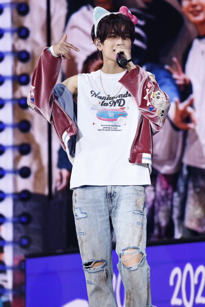 realsoundjp's tweet photo. ＼ なにわ男子 ライブ写真公開 💫 ／

📸写真一覧はこちら（全13枚）
https://t.co/LQCk9N2cd0

📎5年の軌跡を辿る『ND⁵』最終公演詳細レポ
https://t.co/mEB6eenHqD
#なにわ男子 #なにわ男子_ND5 https://t.co/1pFPVmjlCJ