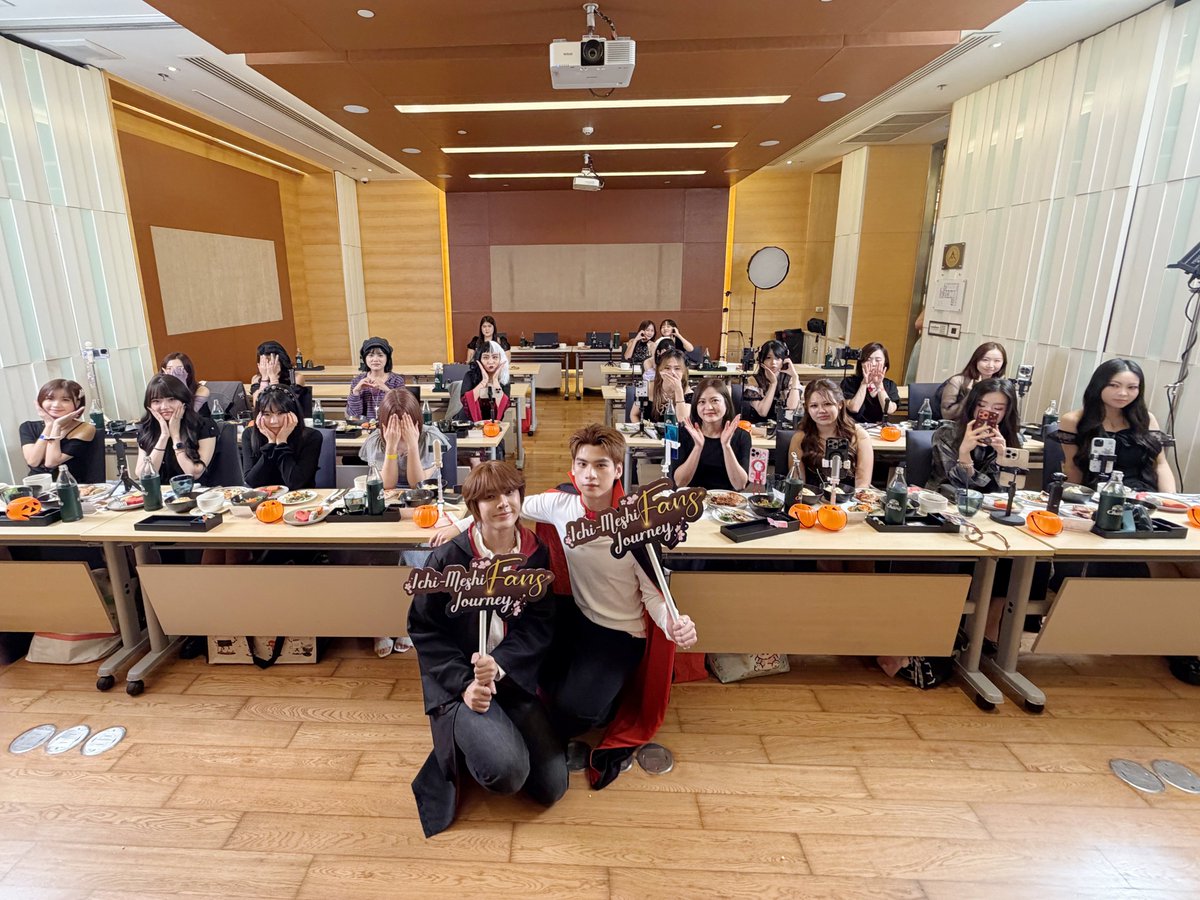 DomundiTV's tweet photo. ขอขอบคุณ @IchimeshiFans ที่ให้เกียรติ “นอร์ท” @JAONORTHiom และ “อ๊อตโต้” @ottoottoo_ ได้มาร่วมกิจกรรมในวันนี้นะคะ 🥰

ขอขอบคุณแฟน ๆ ทุกคนที่มาเจอกัน รวมถึงแฟน ๆ ที่ส่งกำลังใจมาให้ทั้งสองคนด้วยนะคะ 🫶🏻✨️

#ICHIxNorthOtto https://t.co/ZPSBqWbuCq