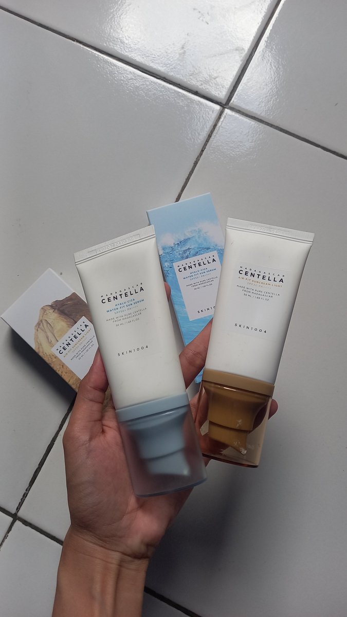 wednesddy's tweet photo. guys angkut kedua anakku ini dong di aku egk cocok, masi sebaru itu ampe boxnya masi bagoes, yuu yu tanya2👉🏻👈🏻 https://t.co/FXoPzm8BdI