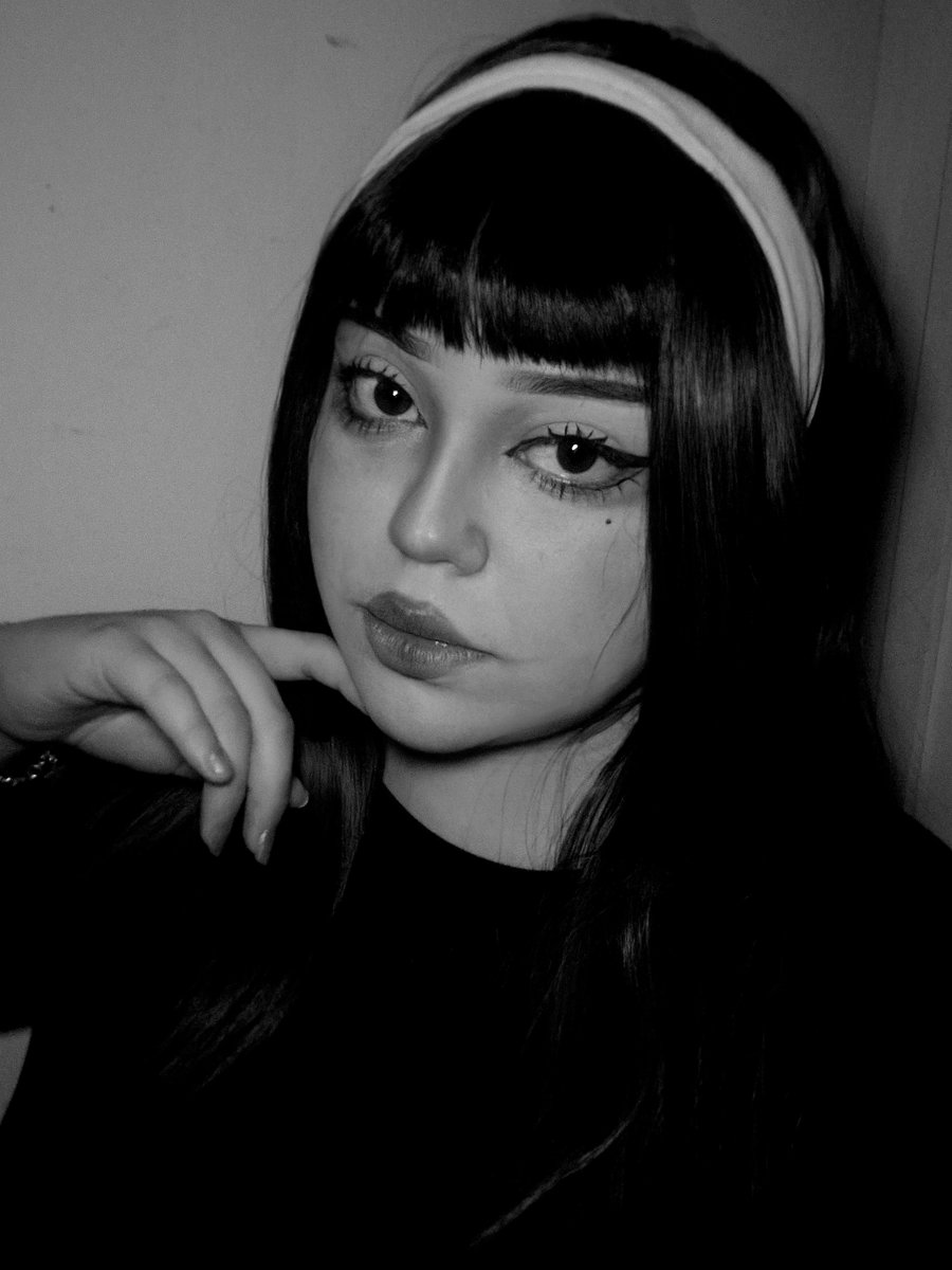 Rainna_cat's tweet photo. Maquillaje de la Tomie 🖤🫦🖤
Ig:janonina_
#maquillaje #tomiejunjiito #tomie #ccp #concepción https://t.co/krBh1MOiA1