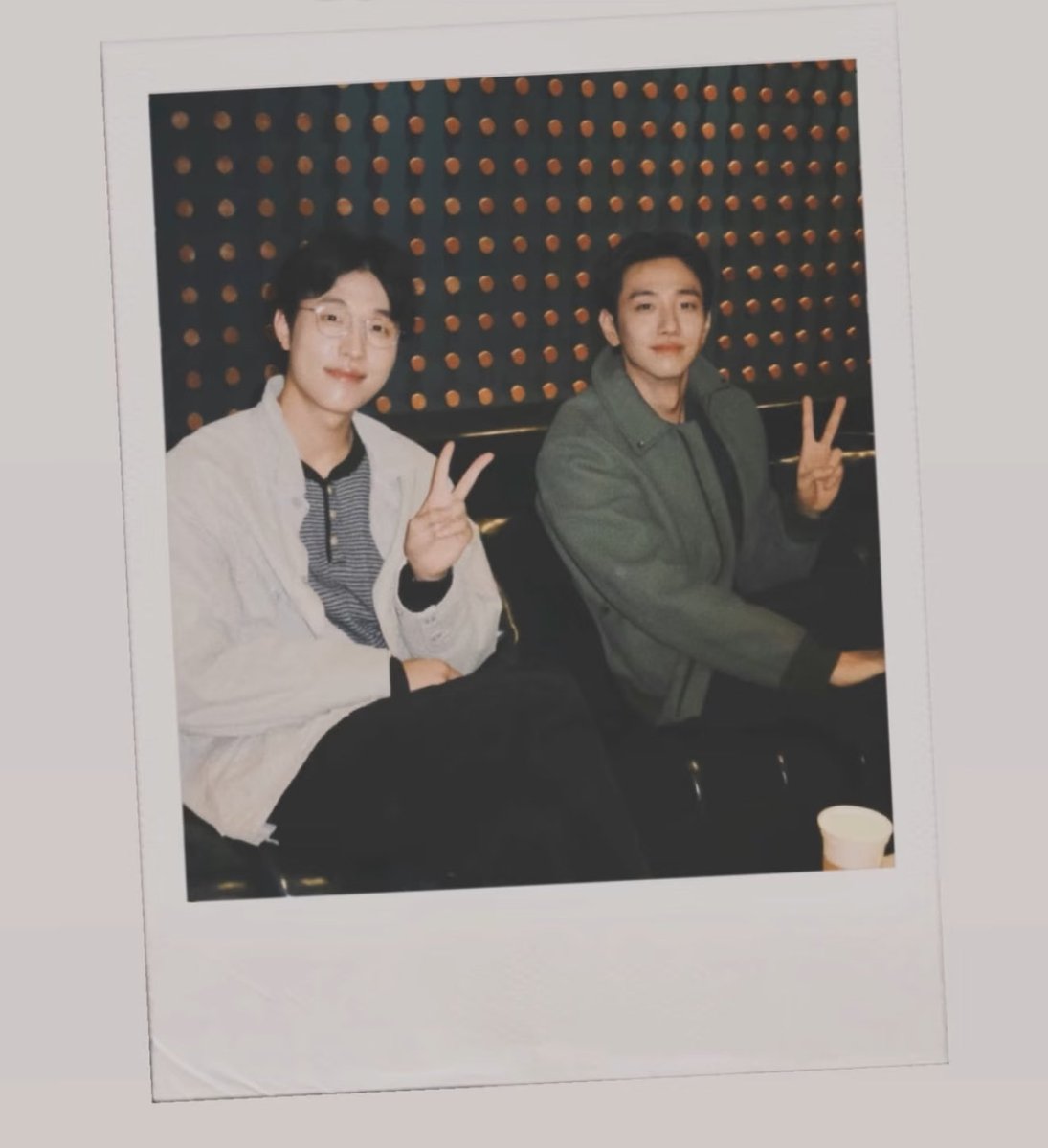 aseurake's tweet photo. IM CRYING JIN HOEUN AND NAM YOONSU DID AN EVENT TODAY TO CELEBRATE THE 2ND YEAR ANNIVERSARY OF "LOVE IN THE BIG CITY"😭😭😭 https://t.co/IywwsyWEQ0