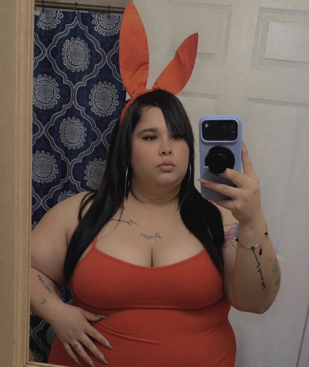 amorrderuvidaa's tweet photo. Happy Halloween π°π #Chicago #BBW #latina #puertorican #Illinois #biggirl #chicagolatina #chitown #berwyn #oakpar #goddess #bigmama #juicy #fyp #curvy #nalgona #biggirllovers #juicy #fyp #curvy #thick #gorda #fatgirl #prettygirls #Halloween #Halloween2026 https://t.co/lx20rLBG2M