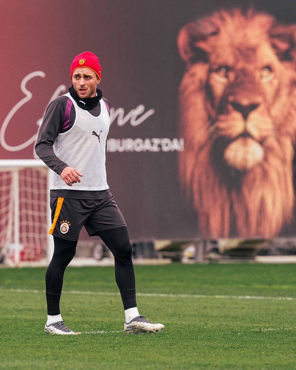 GalatasaraySK's tweet photo. 🦁 Aslanlarımız, Şampiyonlar Ligi’nde VfB Stuttgart ile oynayacağı maçın hazırlıklarına bugün Kemerburgaz Metin Oktay Tesisleri’nde yaptığı antrenmanla başladı. ✅ #GSvVFB #UCL https://t.co/2RnmUqSC0Q