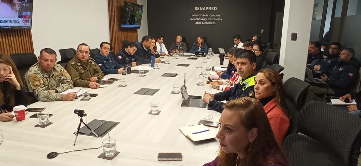 SenapredOHi's tweet photo. Esta jornada realizamos #Cogrid regional en el contexto del evento meteorológico, junto a autoridades y organismos de sistema, con el objetivo de establecer acciones preventivas y fortalecer la preparación y respuesta ante posibles emergencias. #SenapredOHiggins https://t.co/RjdLJtBJcv