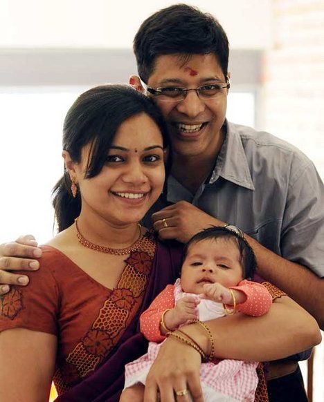 san_x_m's tweet photo. Terrorists attacked an army camp in Jammu while an officer's wife and 3 year old daughter were asleep inside. He went out to fight them. For almost ten hours his wife did not know he was already dead.

His name was Major Akshay Girish, an army officer from Bengaluru and the son of a retired Wing Commander.

In 2009 he proposed to Sangeeta on one knee with a red pen drive because he had forgotten the ring. They married and had a daughter, Naina. Sangeeta chose to move with him from posting to posting instead of staying back in Bengaluru.

In 2016 they were living inside the army camp at Nagrota.

On 29 November 2016, at 5.30 am, Sangeeta woke up to gunshots. She thought it was training.

At 5.45 a junior officer told Akshay that terrorists had attacked the artillery regiment. Akshay left with the quick response team.

At 8.09 am he texted the family group that he was in the firefight.

The women and children were moved to a safer place. At 11.30 Sangeeta called him. His team said he had gone to a different location.

At 6.15 pm his commanding officer told her that Akshay had been killed around 8.30 that morning.

He was 31. Naina was 3. Seven soldiers died at Nagrota that day.

Sangeeta later told Naina that her papa is a star in the sky. She still wears his regimental jacket when she misses him.

His family believed he had been recommended for the Shaurya Chakra. On 15 August 2017 his name came on the list under Mention in Dispatches. His mother Meghna asked for a review and said an unsung hero is better than an insulted hero.

Sangeeta wrote their whole story on Facebook, and the post went viral.

The last thing Akshay had said to her that morning was "You must write about this."