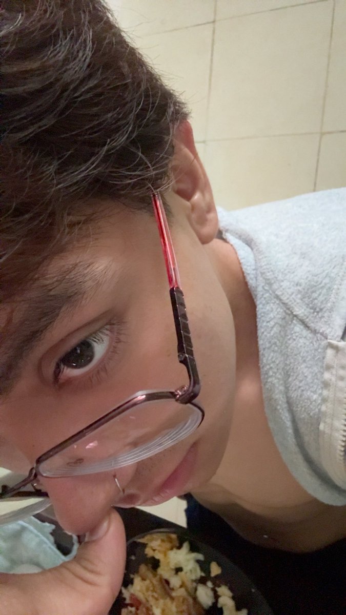 GyxbZz's tweet photo. días 😴 https://t.co/rdOzlVYBV3