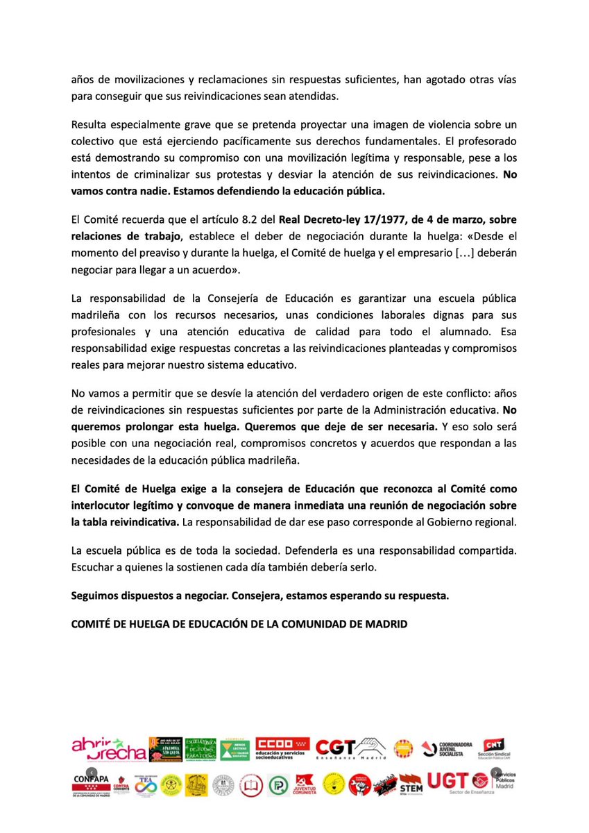 CCOOEducaMa's tweet photo. 🚨 COMUNICADO DEL COMITÉ DE HUELGA

✊ ¡DEFENDER LA EDUCACIÓN PÚBLICA NO ES DELITO!

Condenamos enérgicamente las cargas policiales sufridas hoy por el profesorado madrileño y exigimos que se investiguen los hechos y se depuren responsabilidades.

 #LaPublicaSePlanta https://t.co/QXxVdFDoYA