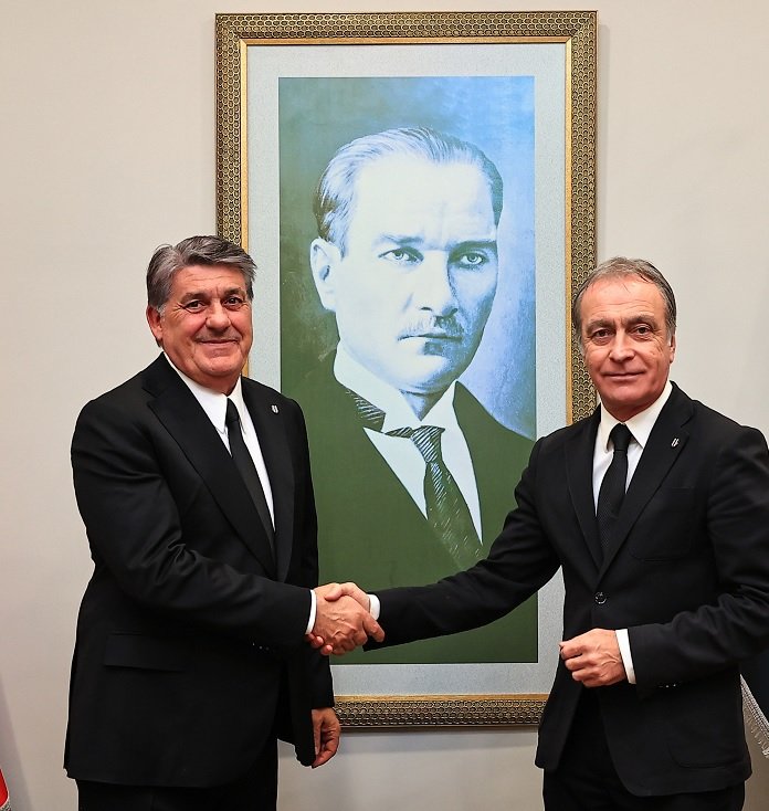 naftalinzede3 tweet picture