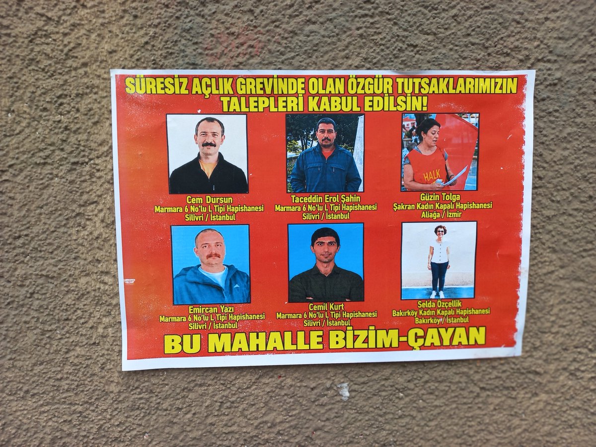 bizimcayan's tweet photo. BU MAHALLE BİZİM-ÇAYAN 
süresiz açlık grevinde olan özgür tutsaklarımızın talepleri kabul edilsin duvar gazeteleri astı @4tayadliaileler @halknsesi26 @yildizmodatoly8 @Okmburasi @KrKalem_1994 https://t.co/vHYS6W7DZ2
