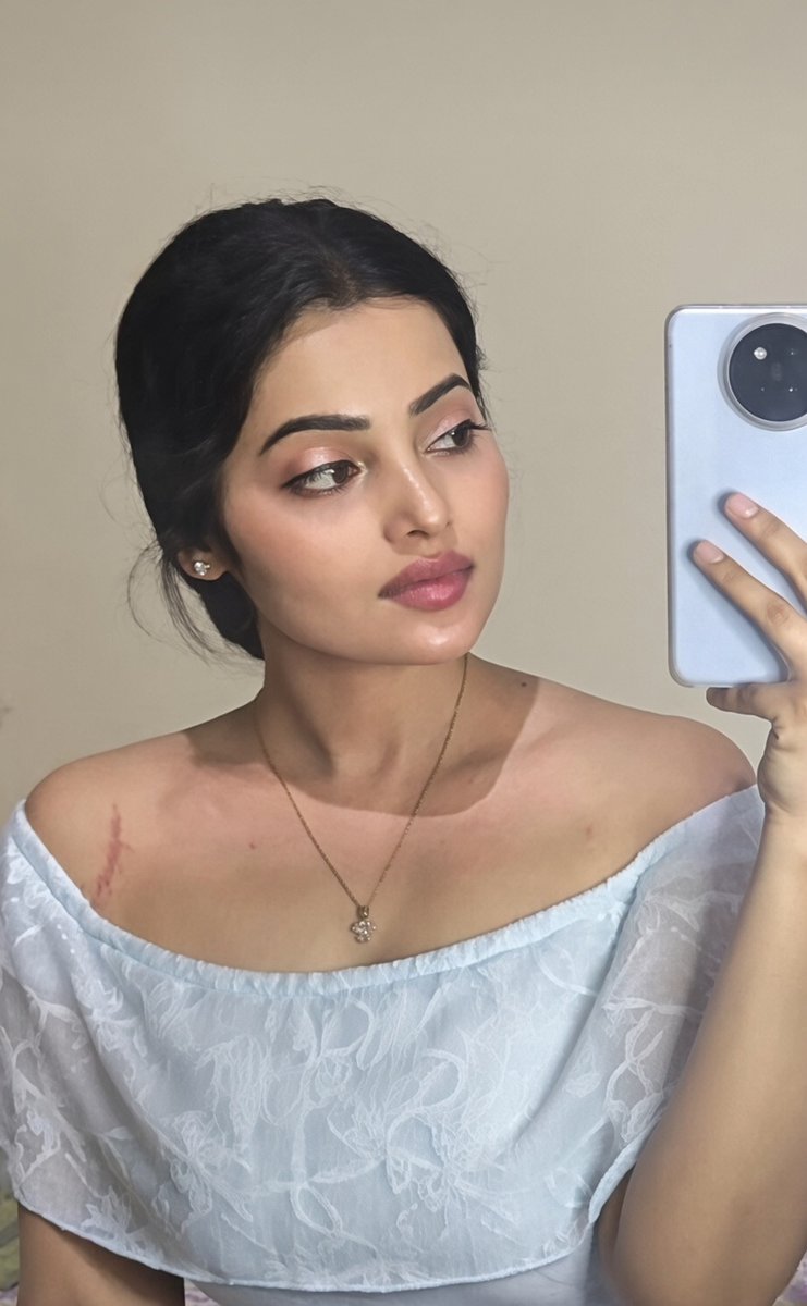 masavarap2432's tweet photo. HOLY FACE CARD...
Otha iva moonja paatha gaaju thaanga mudiyala😫😫😫... ava lips aa paaren🥵🥵...thickest lips I've ever seen da...🍆💦💦💦 https://t.co/il3IsMA1ZH