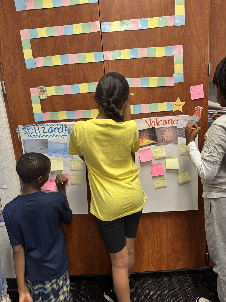 thatsTeaching's tweet photo. 5th grade @PrestonElem18 launched this week’s reading module with @DiscoveryEd Walkabout to brainstorm what they already know about natural disasters!  #Engagement #BackgroundKnowledge https://t.co/gMv3oUzQFo