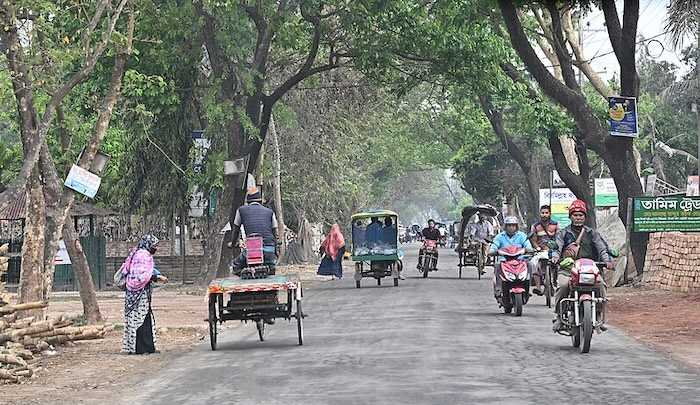 jihadwatchRS's tweet photo. Bangladesh: Muslim mob beats man to death over claims that he insulted Muhammad

The mere allegation was enough for them to beat him mercilessly.

Read more at the link in the next post. https://t.co/mpZ9I2A94h