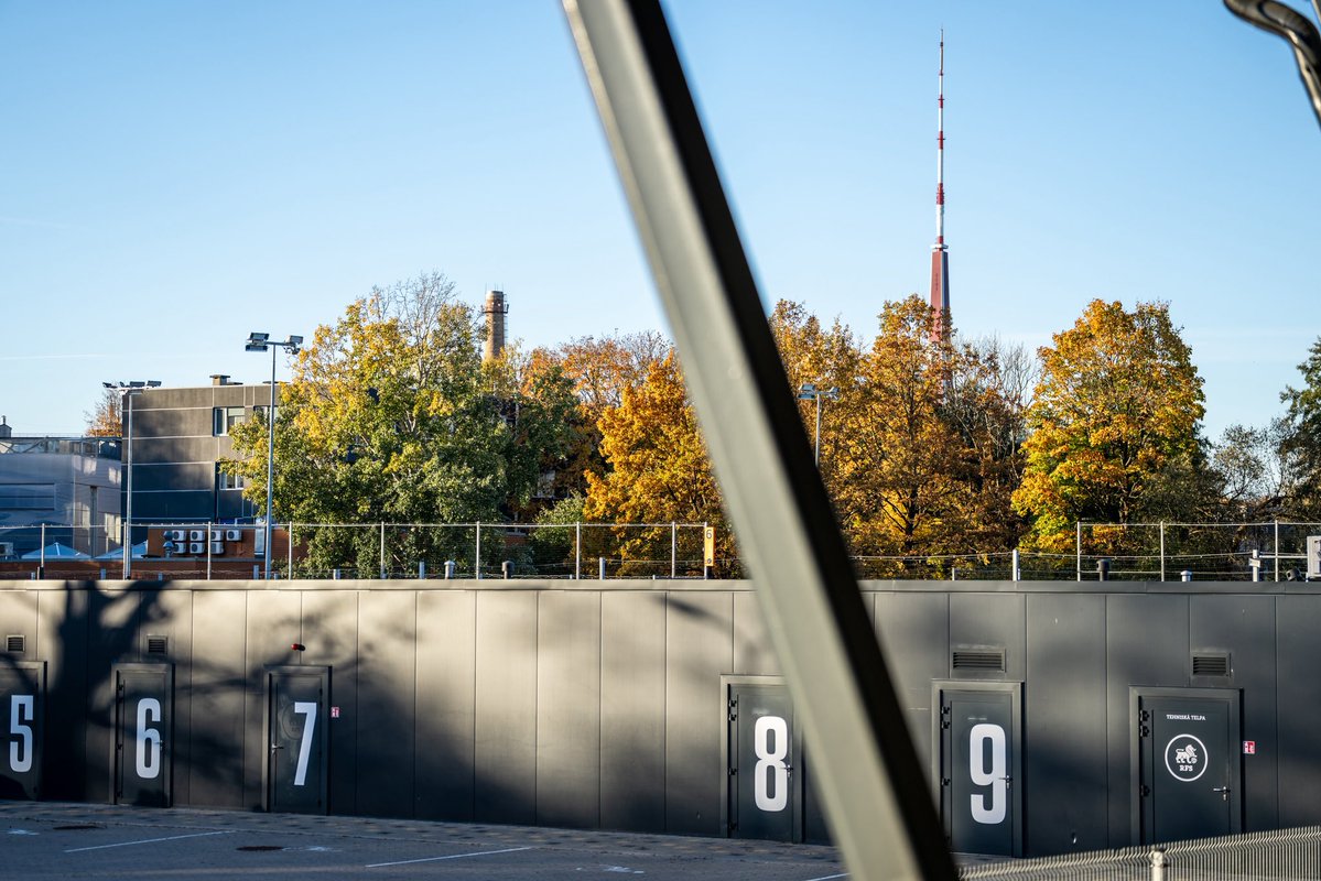 RFSDaily's tweet photo. 🍂⚽️ Rudens LNK Sporta Parkā visā savā krāšņumā! https://t.co/0MY3BasPAe