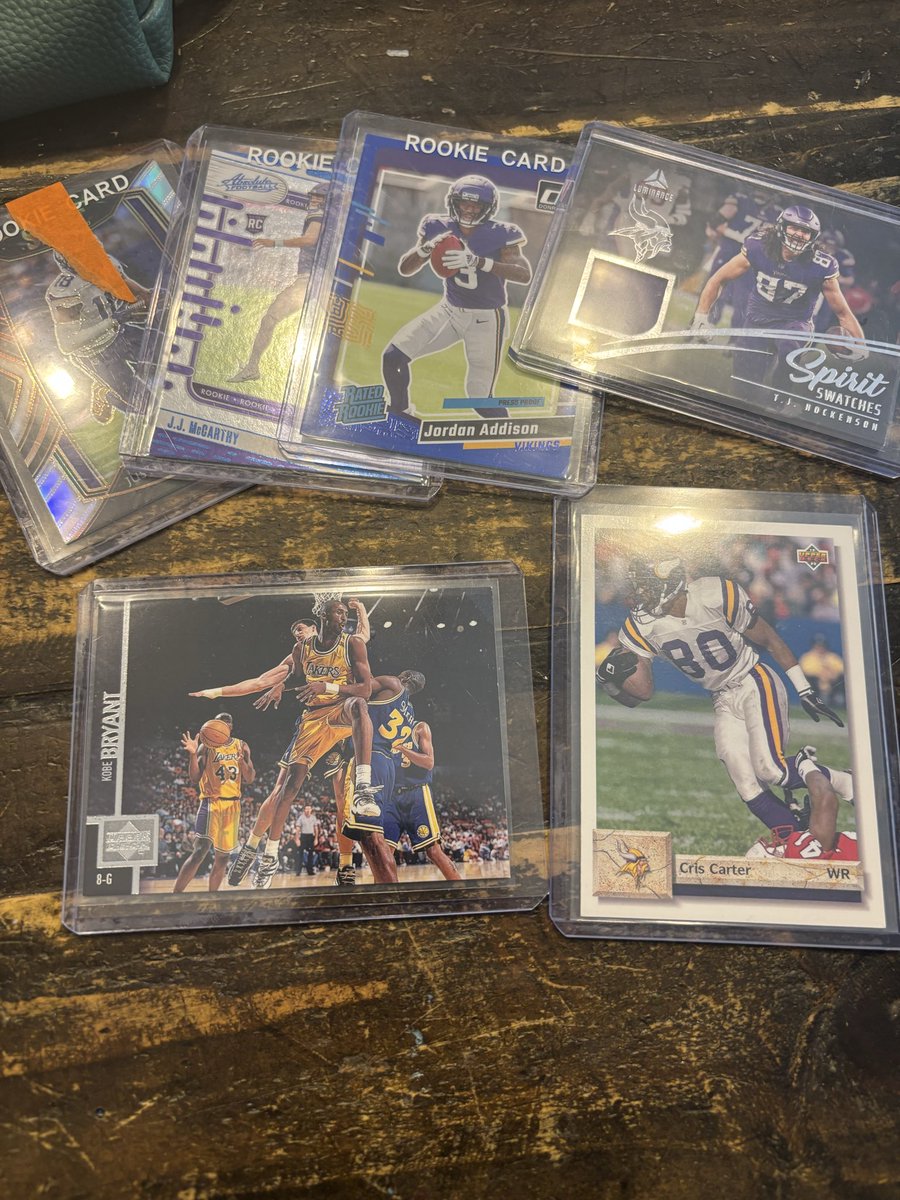 MrKdub's tweet photo. Shoutout to @Get_BIG_Cards for this amazing #RAK package that he sent me last week - thank you for showing some hobby love to the #DubFamily ❤️
That Kobe though…. 🐍 https://t.co/DFiHP8MV2F