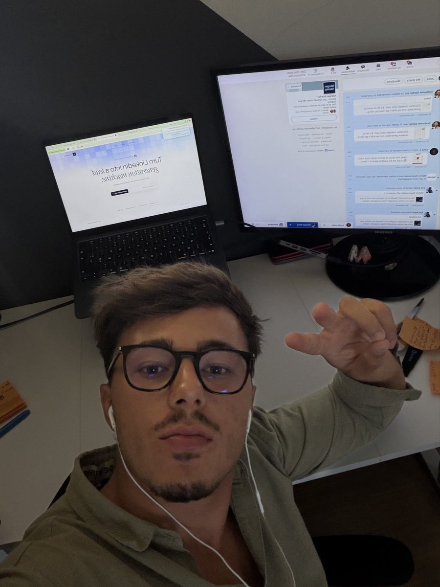 HeyMelvinRey's tweet photo. Website done ✅
Have a look and give me some advice ;)

https://t.co/FoX9bvWR88 https://t.co/2mniTry73z