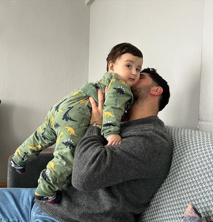 halitkoms's tweet photo. Halit looks so much like a dad 🥹❤️ 
Just look at these photos! 😭🤍 https://t.co/3aOJBRIztY