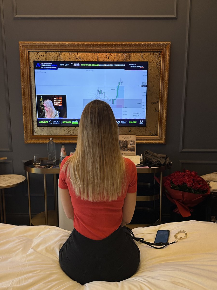 fannitrades's tweet photo. Watching @LumiTraders live streams in the hotel room 😂😂😂 🫶 https://t.co/LVzMXScX3I