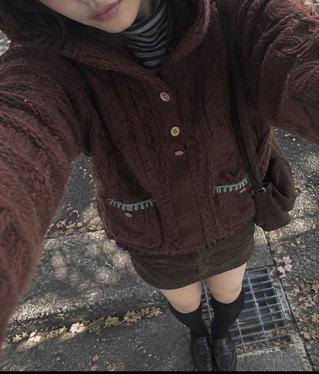 ika_tuyt's tweet photo. お気に入りパーカー見てみて🍂

#日常垢  #日常垢さんと繋がりたい https://t.co/OpZ1vp7AwY