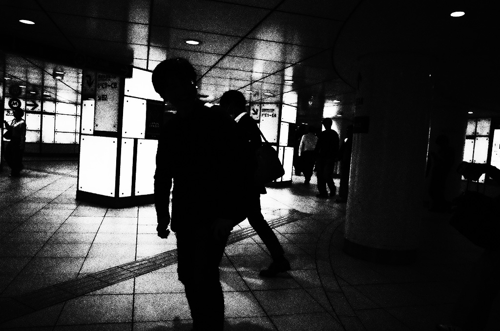 cadzqui_trace's tweet photo. #photographer #photo #bnwphotography #blackandwhite #blackandwhitephotography #blackandwhitephoto #blackandwhitephotos #monochromephotography #Monochrome #street #streetphotography #streetphoto #noiretblanc #GR #grdigital #JAPAN #shinjuku https://t.co/zGI3fiFdbO