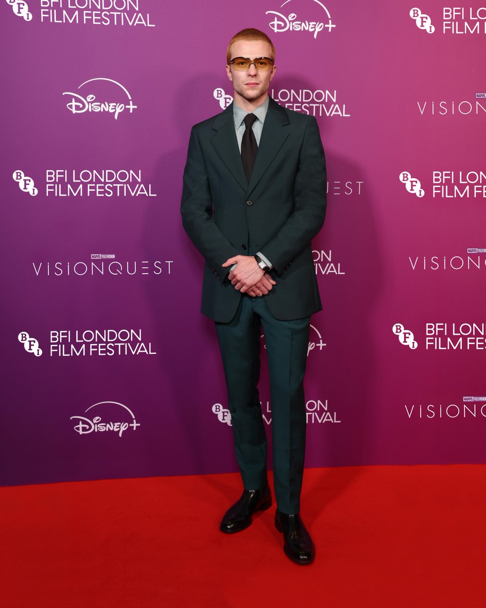 Prada's tweet photo. Ruaridh Mollica, Daniel Kaluuya, and Ava DuVernay wore #Prada while attending the 70th BFI London Film Festival. 

#RuaridhMollica wore a dark teal mohair jacket, sage poplin shirt, bottle green mohair pants with black leather shoes and Prada Eyewear, while attending the "Vision Quest” premiere.  

#DanielKaluuya wore an air force blue mohair suit, iron stretch cotton shirt, with black leather shoes, while attending the “Misty Green” premiere.  

#AvaDuVernay wore a blue gabardine and satin dress with pumps, while attending the “14th" premiere.  

#PradaPeople