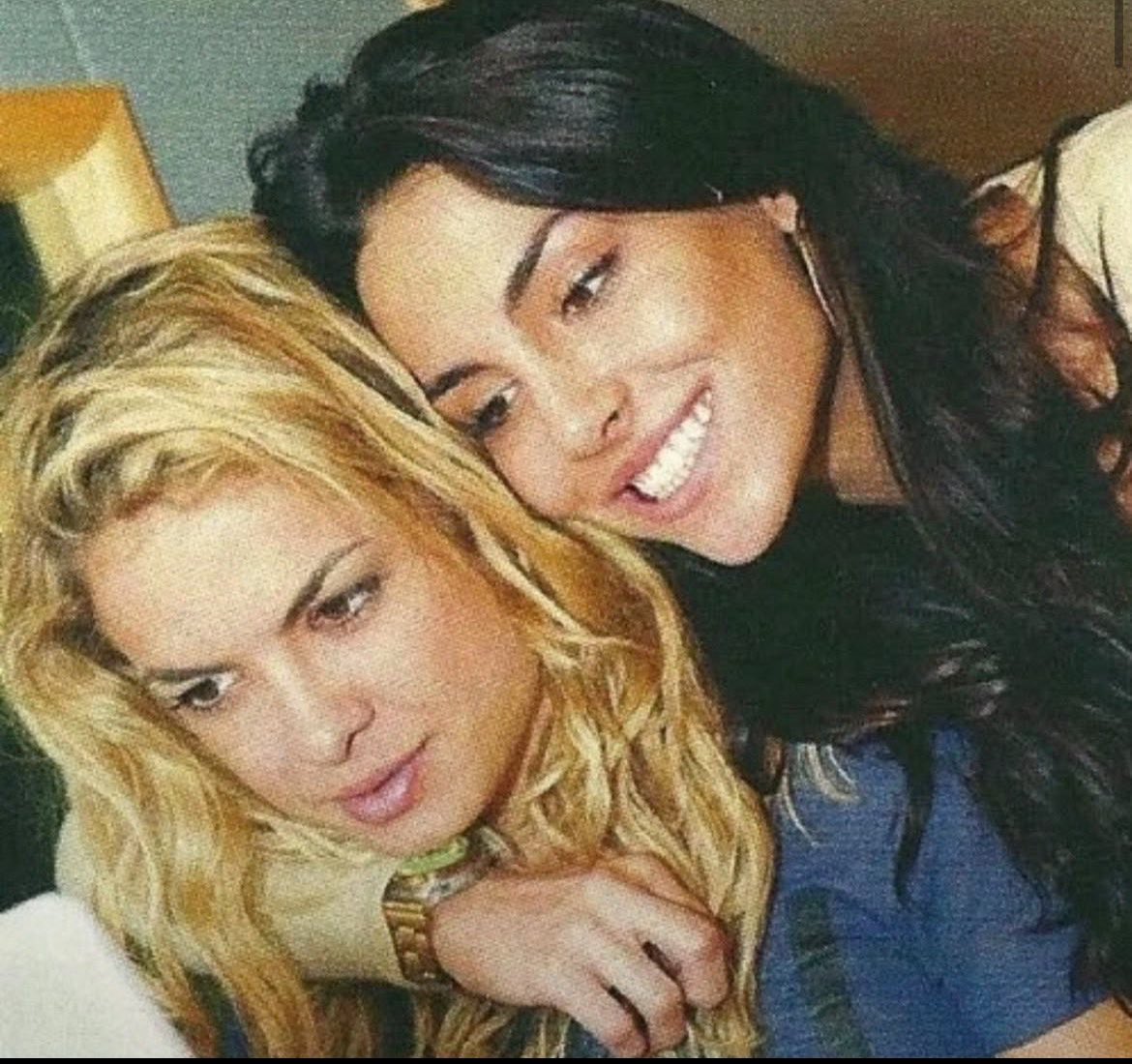 lovingmelanie's tweet photo. O TEXTO DA MEL SABIA QUE QUANDO VIRIA EU IA CHORAR 😭😭 https://t.co/dRnTqgNxOc