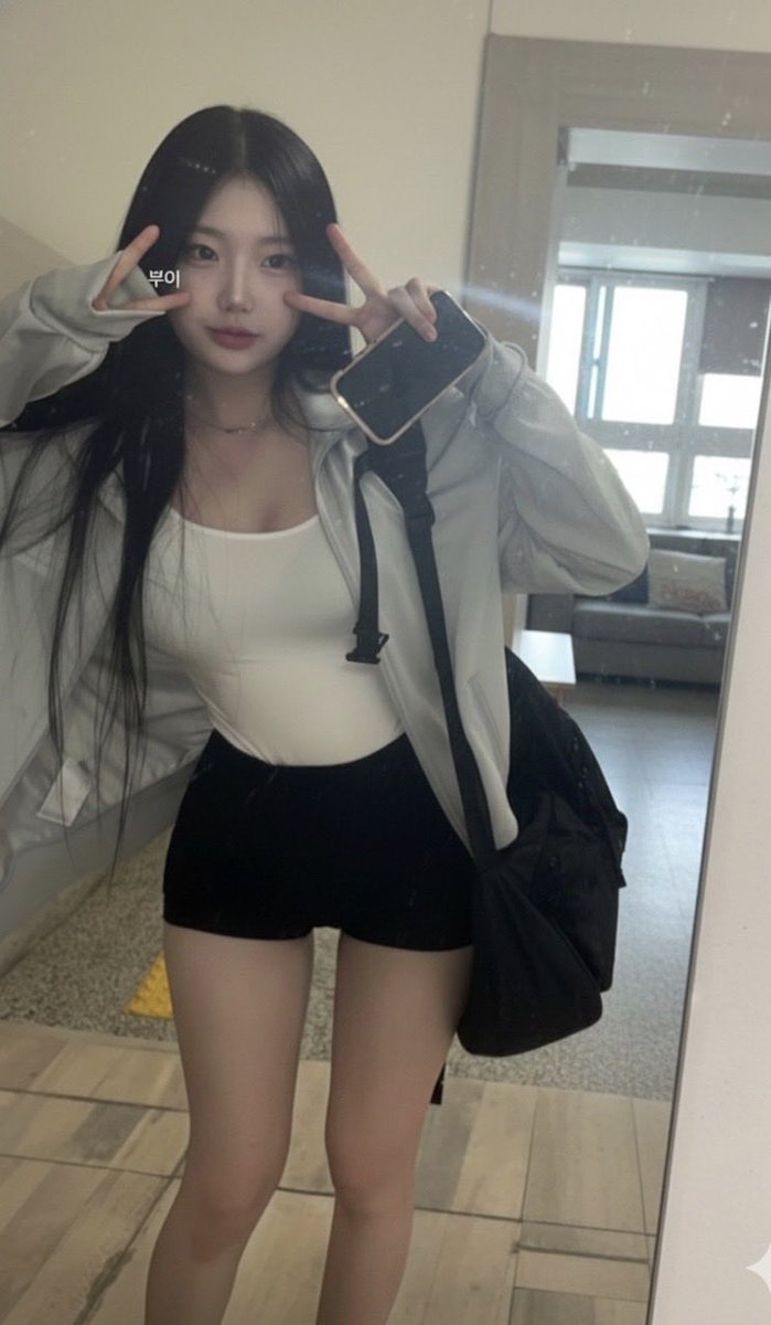 yerin_ul's tweet photo. 오랜만에 복귀 기념 이벤트💕

얼공 자위영상 섹영있으니깐

와서 쌀 준비해야지?❤️

후기 많움ㅎ

#섹트 #자영 #능욕 #온플 #���녀 #자위 https://t.co/UUytvIYrHR