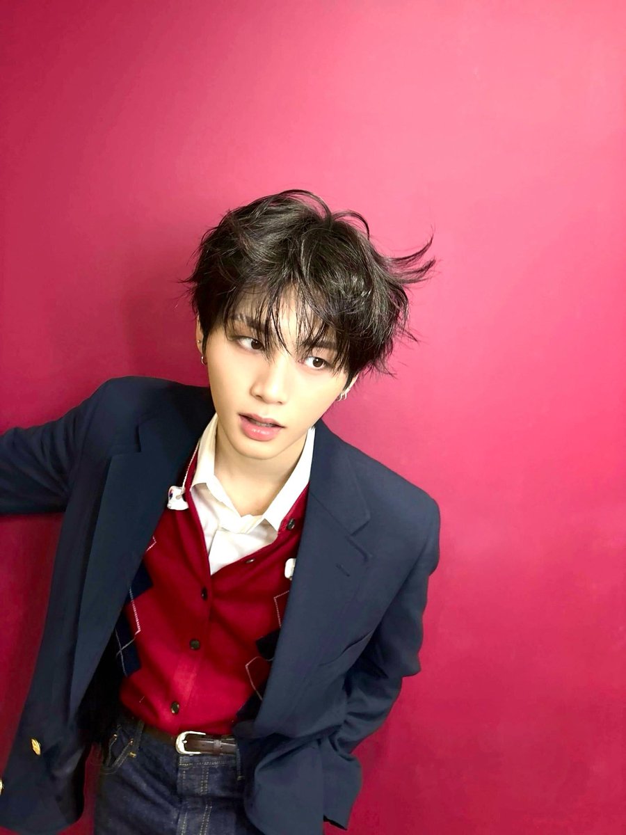 TaesansTail's tweet photo. @TheAngelsTail katanya ganteng itu basic, lucu itu bonus, eh ternyata dua duanya. Hi aku Taesan https://t.co/qgRHYq6g1g