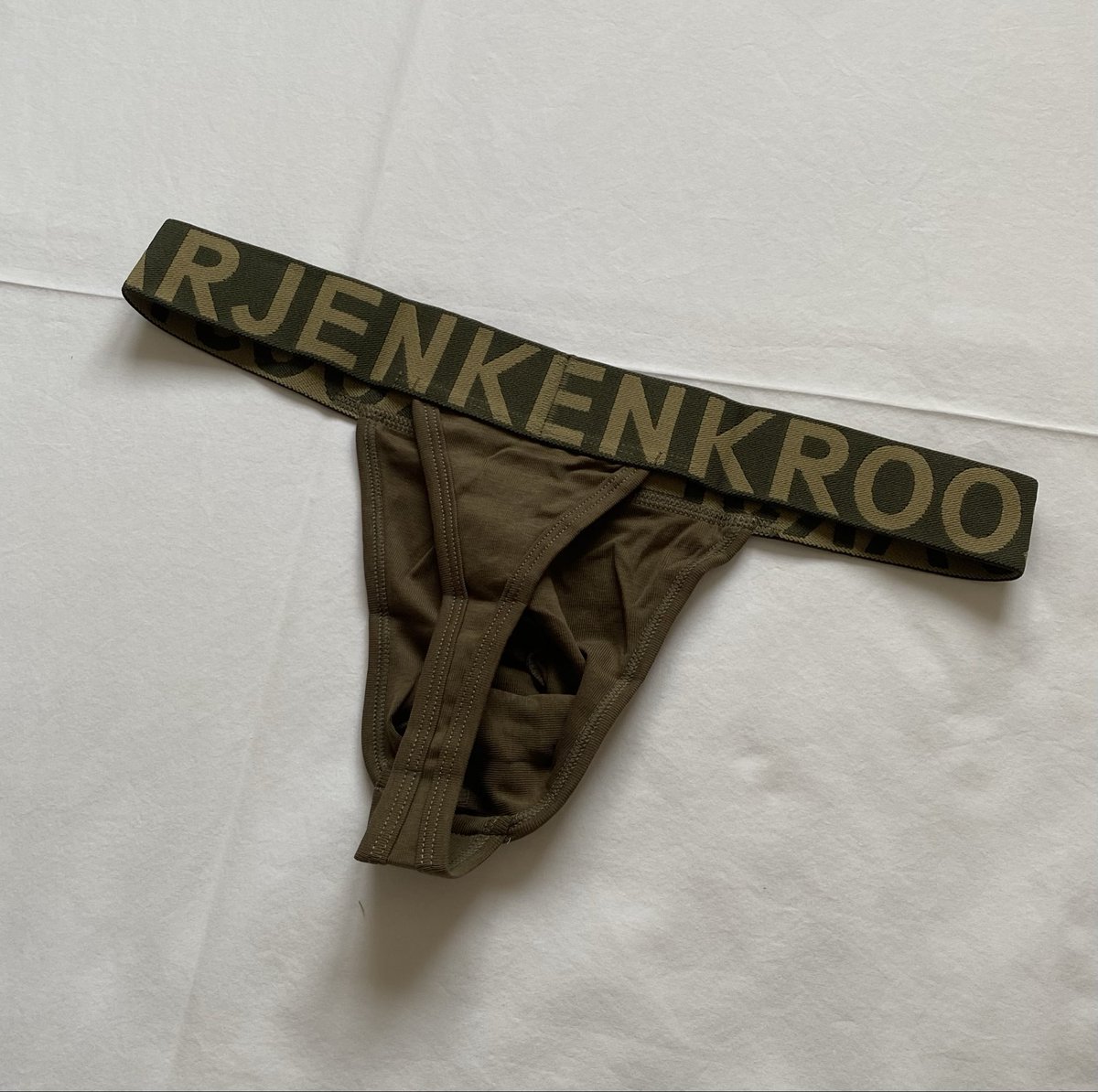 adam_freedXXX's tweet photo. Reciรฉn llegado ๐๐
#gaymen
#meninthong
#thong #thongs https://t.co/BdWf9ljtCz