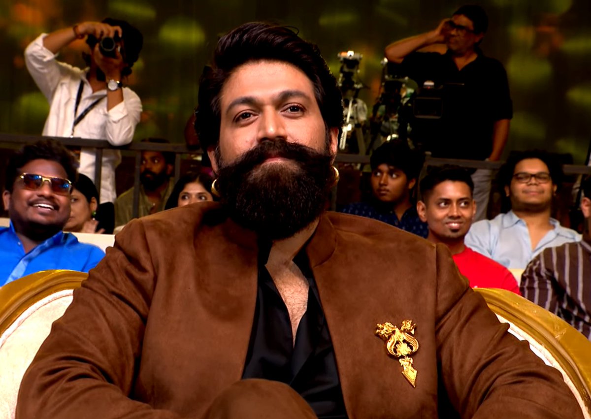 YashTrends's tweet photo. ❤️

#Ramayana @TheNameIsYash https://t.co/t1kAmCS2im