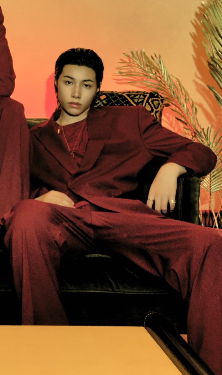 tentanglouis's tweet photo. LOUIS ELLIOT??????!!

#LOUIS #루이 #LNGSHOT #롱샷 https://t.co/rEK9VMaBRb