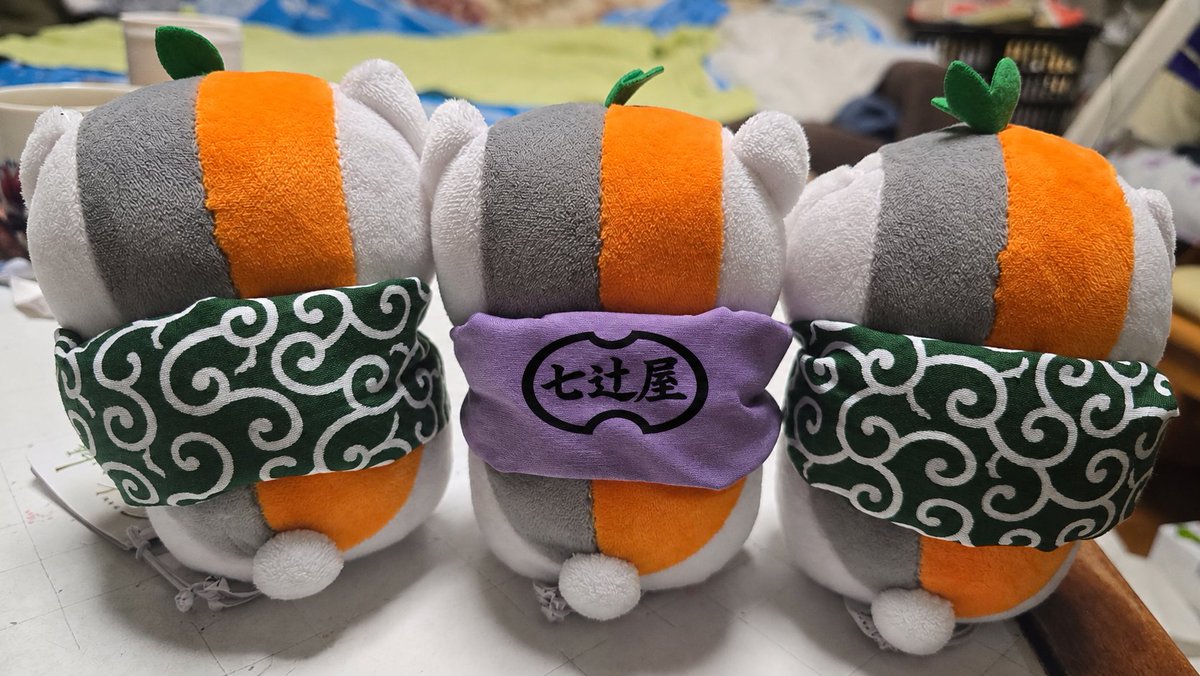 zigemon1971's tweet photo. 大吉さんで買った風呂敷はいろんなニャンコ先生にも合う😁　いろいろ着けて楽しめます😃

七辻屋はイメージで😅 https://t.co/V5zVWeW4CZ