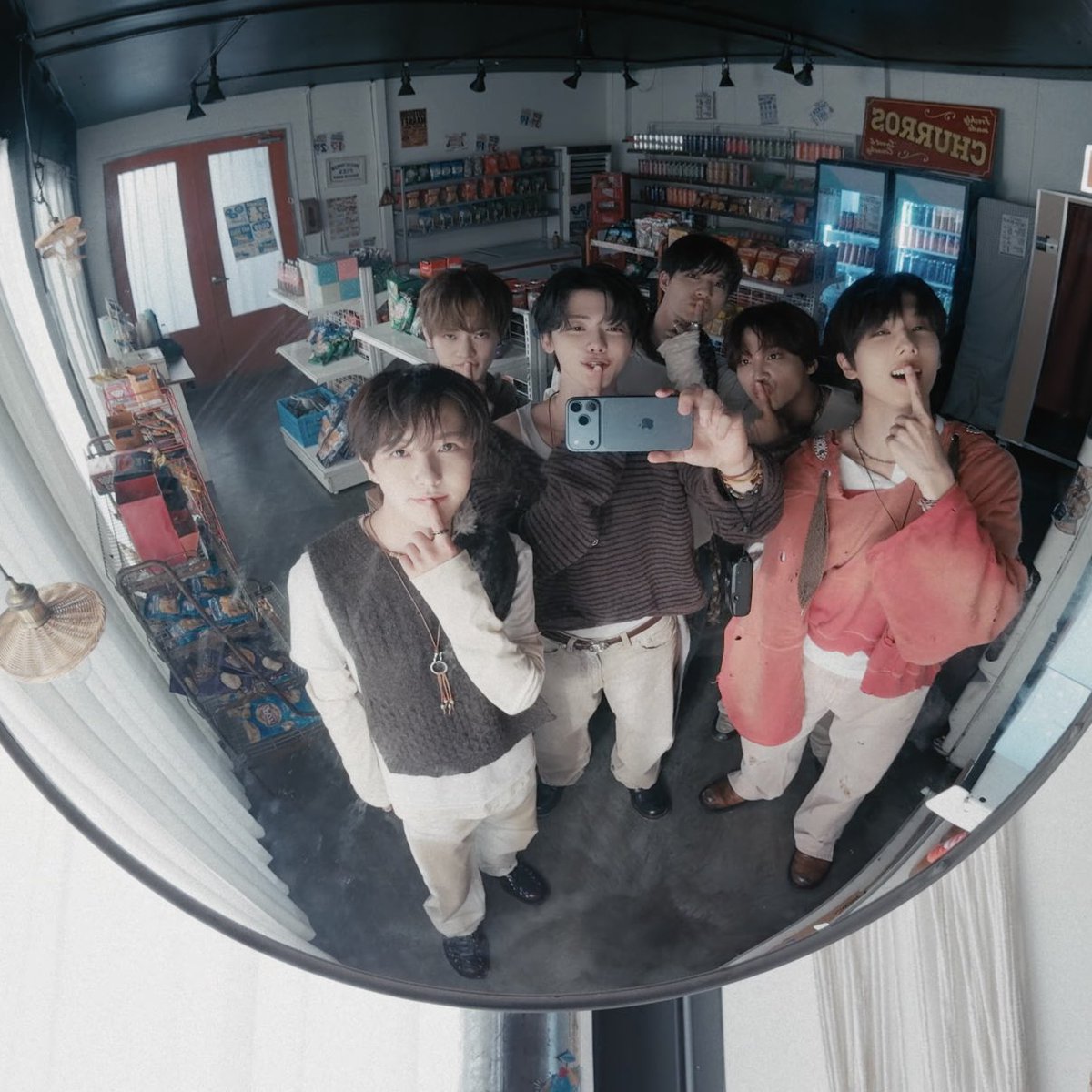 mybelovesun's tweet photo. NCT DREAM 🫶 https://t.co/YSBCCKgs9C