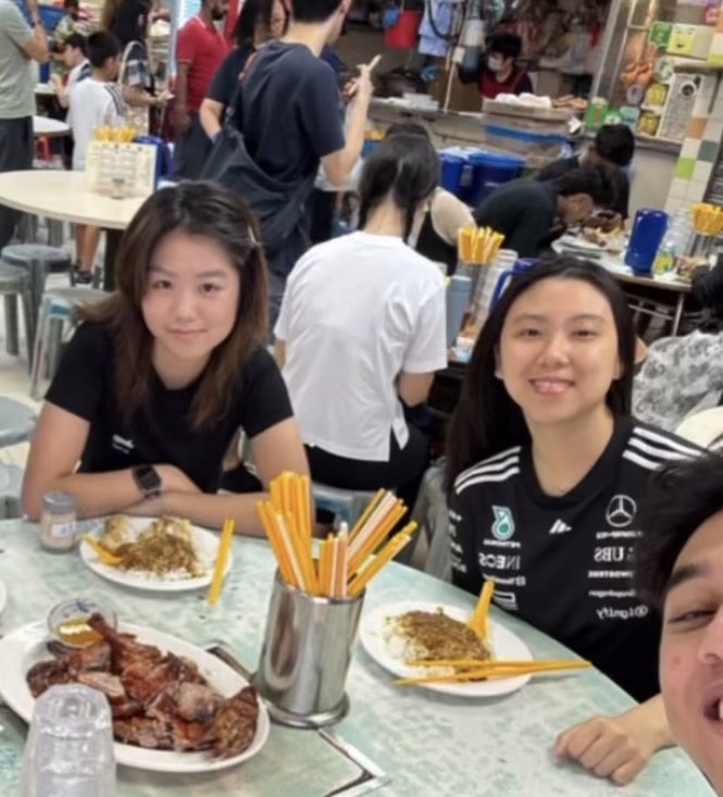laysslana's tweet photo. HK gang🙌🏻

akhirnya Gwen ketemu sama Erin🤩 https://t.co/KXErl9N7mg