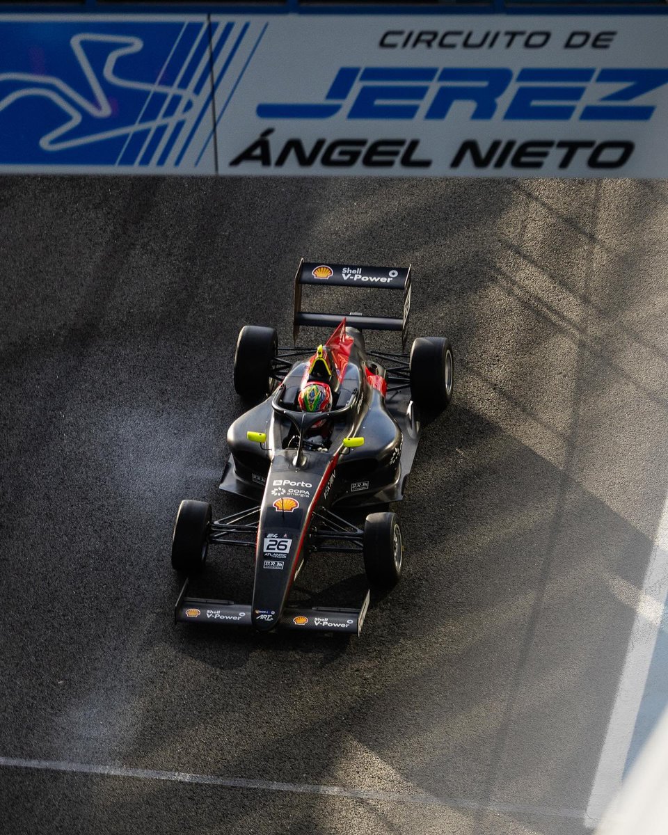aureclia's tweet photo. (:jerez o’ circuit) é sempre bom voltar a correr, estava com saudades dessa adrenalina! 🔥👀 https://t.co/9zN9L30XRD