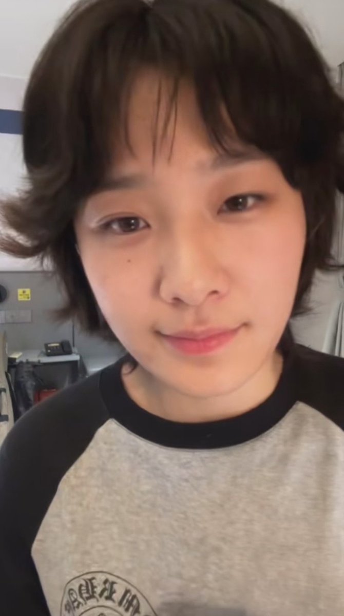 PuriShamy's tweet photo. My girlfriend has gone off on a road trip; it’s true that distance makes the heart grow fonder—I find her even more adorable now！ https://t.co/15opjBeaz9