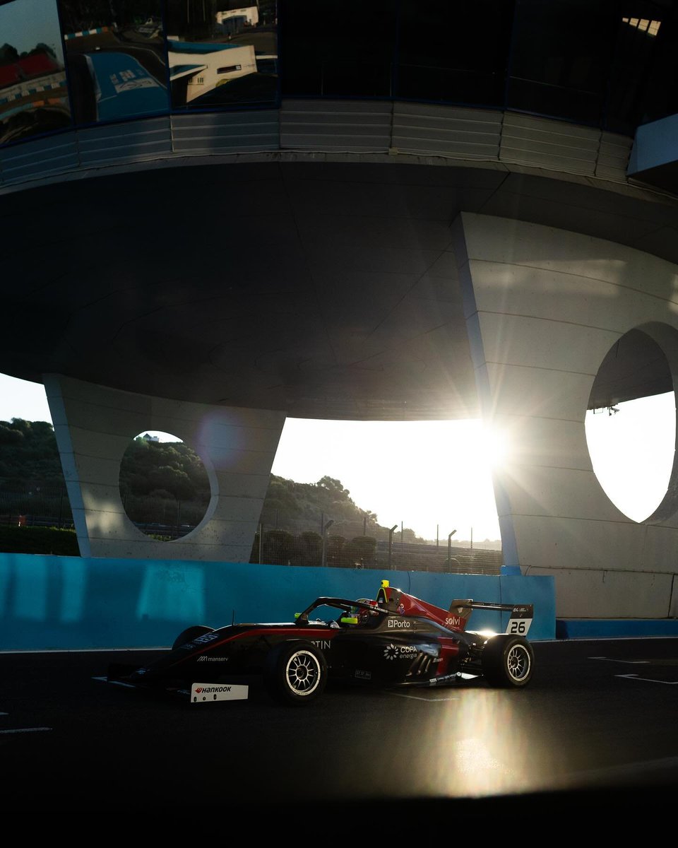 aureclia's tweet photo. (:jerez o’ circuit) é sempre bom voltar a correr, estava com saudades dessa adrenalina! 🔥👀 https://t.co/9zN9L30XRD