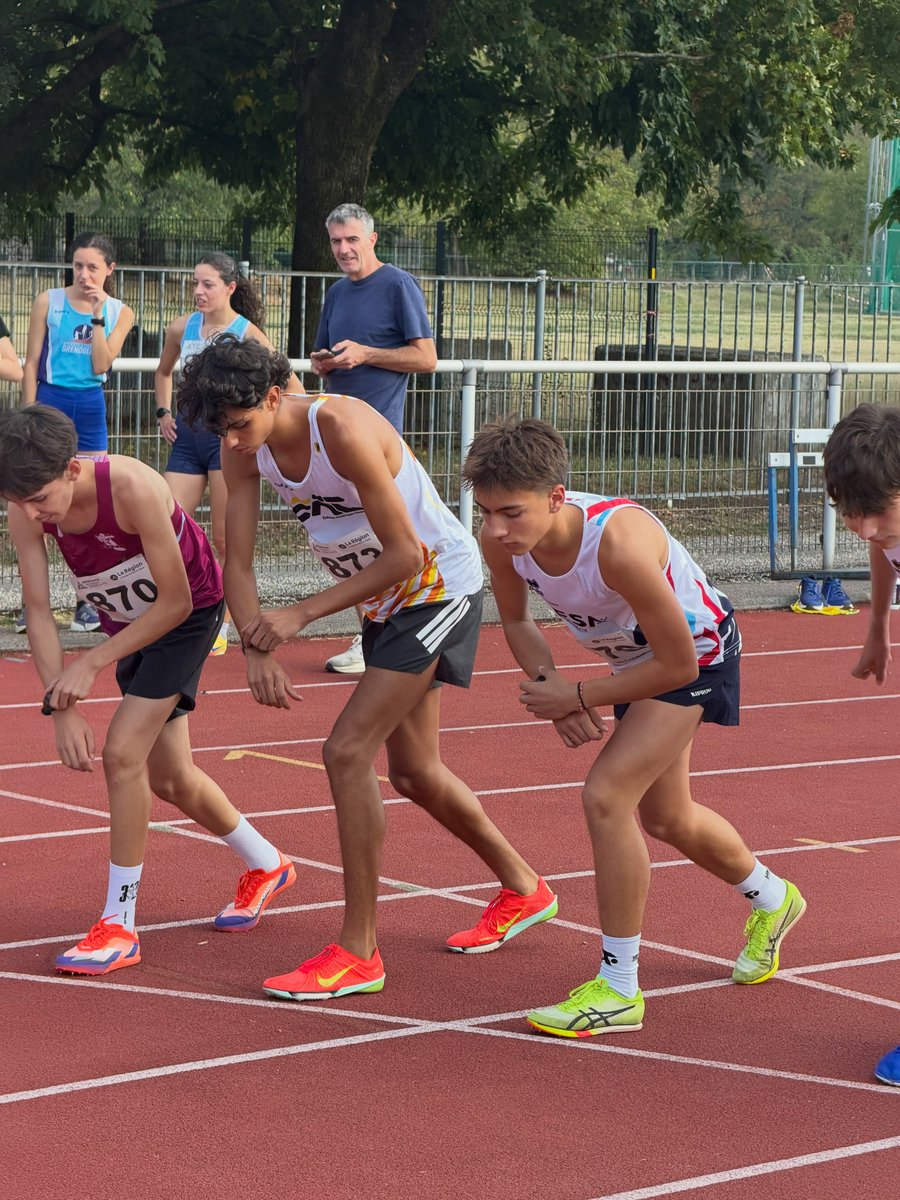 montoyaherlu's tweet photo. Bravo! 9:15 in your first 3, 000 m. First-year cadet champion, averaging 3:05/km. Goal: the French Championship final in Paris on December 18 in the 5, 000 m road race. https://t.co/YVmqs7blgX