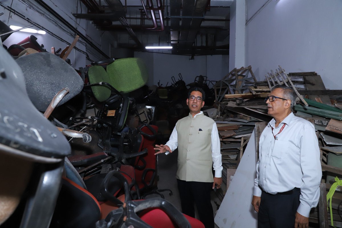moefcc's tweet photo. Secretary, MoEFCC reviewed the collection of E-waste, Scrap, redundant furniture/fixtures in the basement. He directed that segregated items be disposed of safely through CPCB registered E-waste recyclers, refurbishers and producers ensuring responsible E-waste management and successful implementation of #SpecialCampaign6.