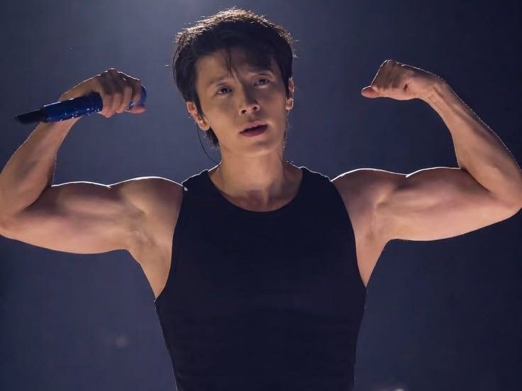 flexingidol's tweet photo. DONGHAE https://t.co/D1JHU90xst