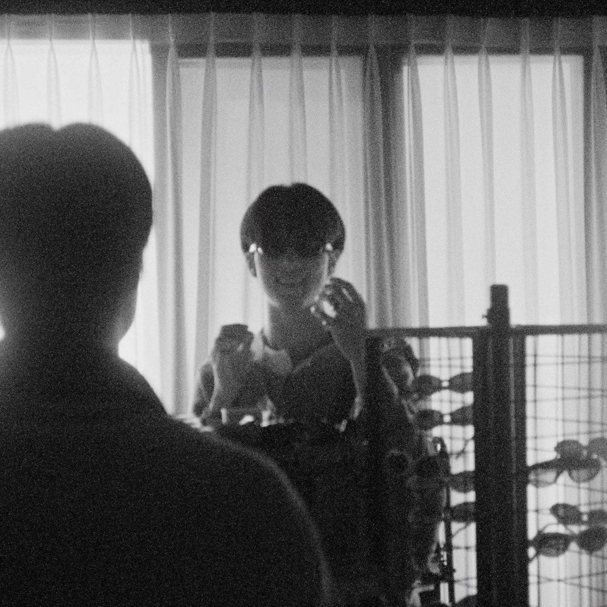 nariO2O5's tweet photo. The Sun #지성 필름 카메라 모음 📸 https://t.co/o39k1zM4Tk
