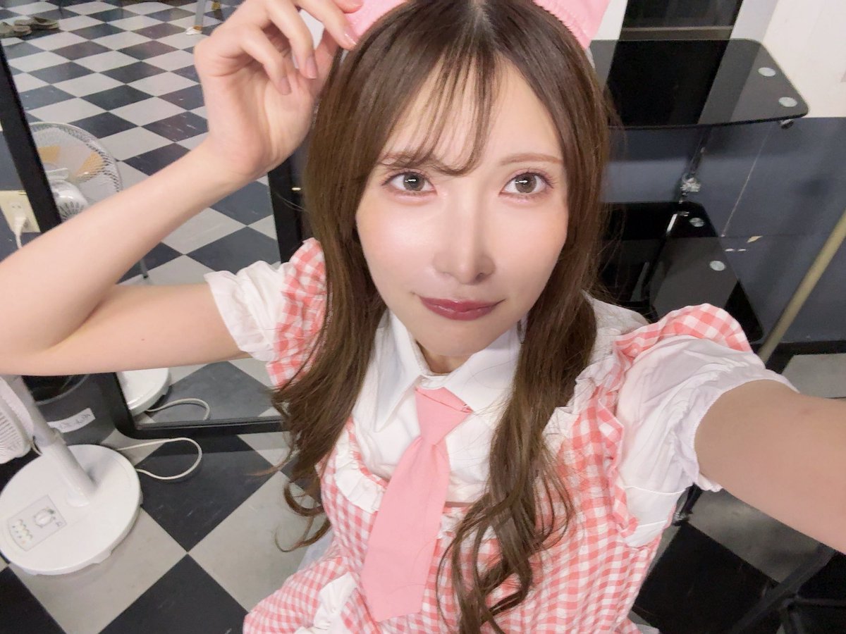 _lunachandayo's tweet photo. ピンク✖️チェック✖️ネクタイかんわいい https://t.co/Er6cFbnnD9