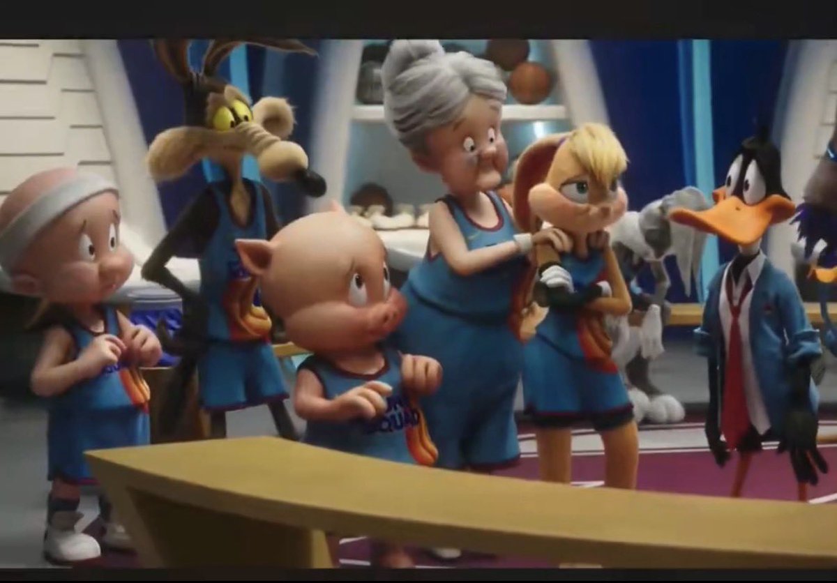 Cal_Artist01's tweet photo. @rodeorosebud You know besides granny, gossamer and LeBron, I never realized how tall Wile E is compared to the other toons- especially if you don’t count the height of his ears 😭 https://t.co/xFh3K27if3