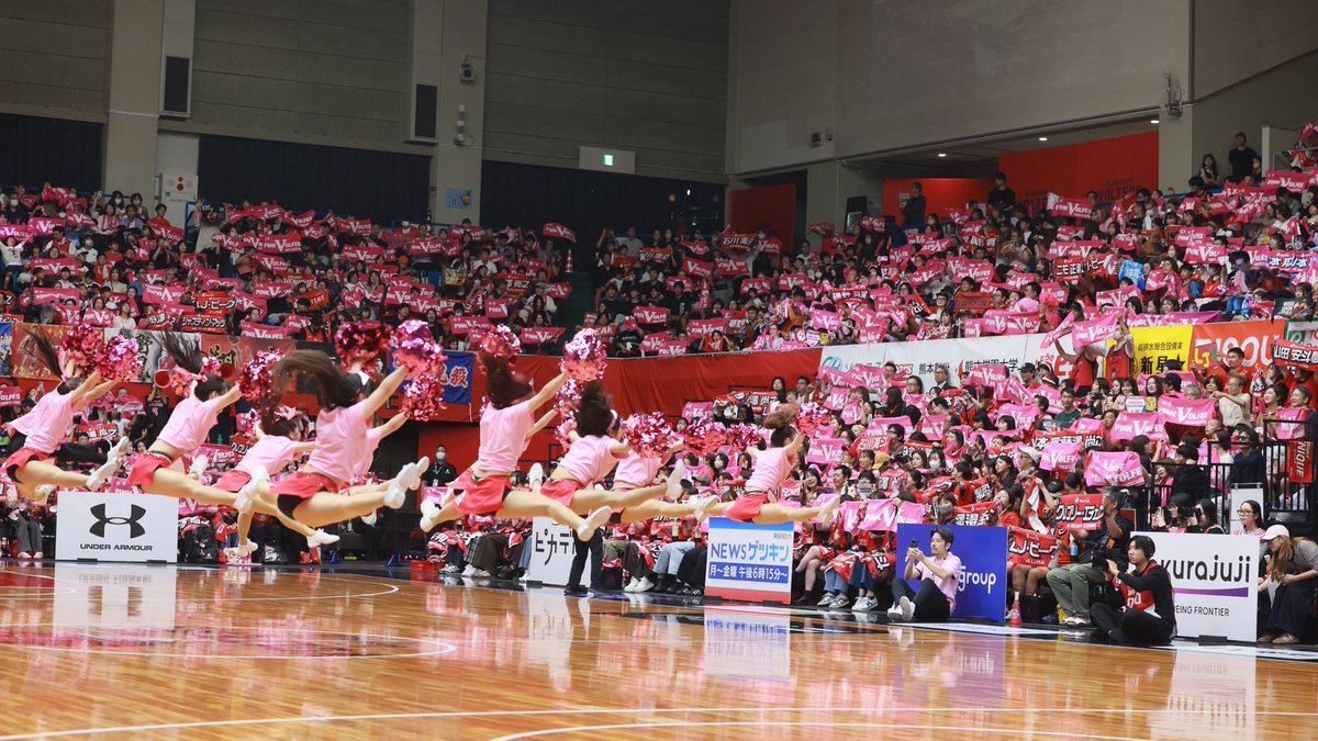 St_Yoda_photo's tweet photo. タオルを使った応援では会場がピンク1色に染まり圧巻でした🩷
#VGチア #Bチア

このタオルは入場時に可愛いリボンの形に畳んで配布されました🎀

この日は #PINKVOLFES DAYで
ピンクカレーも頂きました🍛😋

#熊本ヴォルターズ vs #ライジングゼファーフクオカ https://t.co/jEcfh782cW