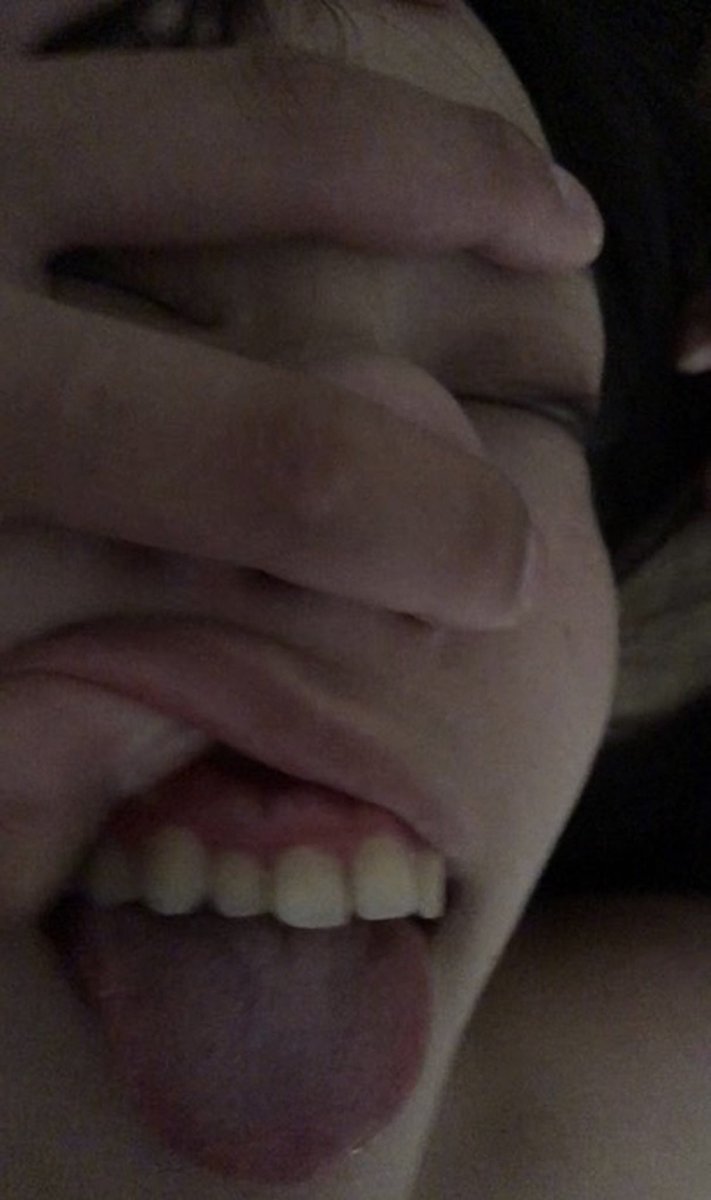 bqxrk's tweet photo. マゾ彼氏からの依頼です。
ブサイク　剛毛　貧乳　歯並びヤバいの四拍子揃ってます笑
彼氏さんもみてるんでどんどん罵倒しちゃってください！ https://t.co/P3W7tXyNqU