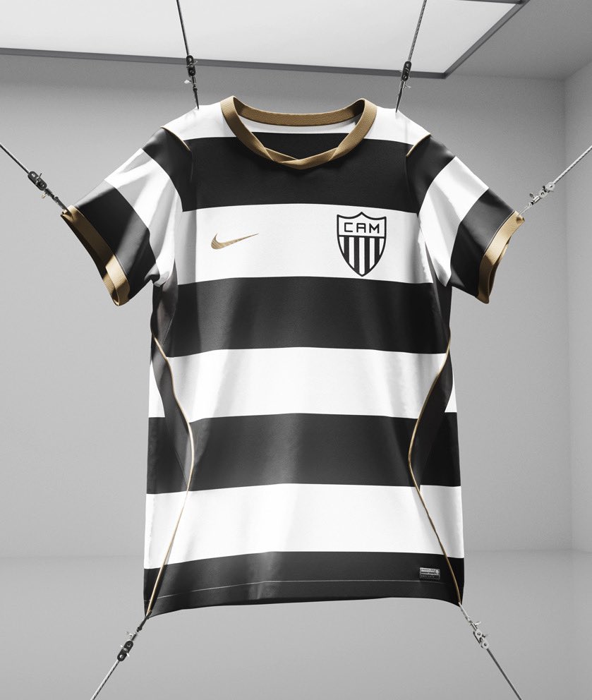InfoGalo_'s tweet photo. Listras horizontais, escudo de 50. 
Quem tem personalidade vai nessa aqui. https://t.co/iV1XlNeNFz